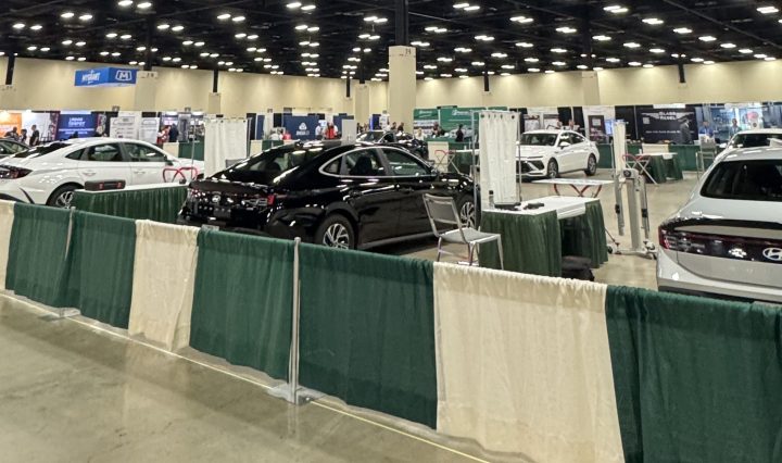 Ace Auto Glass Inc. based in Honolulu, Hawaii, received the 2026 AGRR "Fastest Growing Retailer Award."